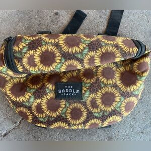 Sunflower Print Saddle Sack Bag